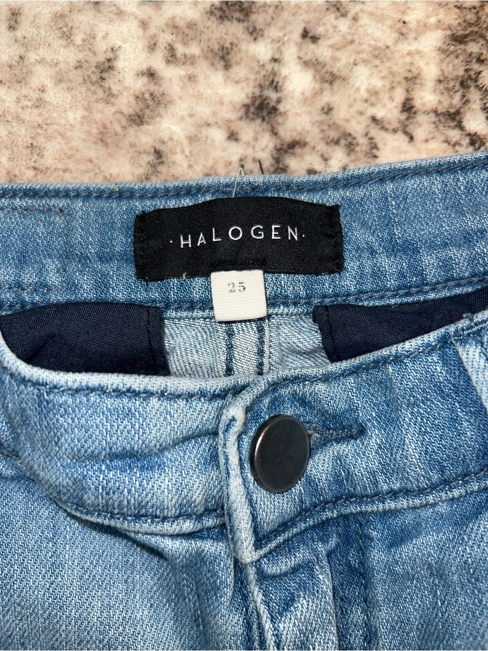 Halogen Light Blue High-Rise Women's Jeans